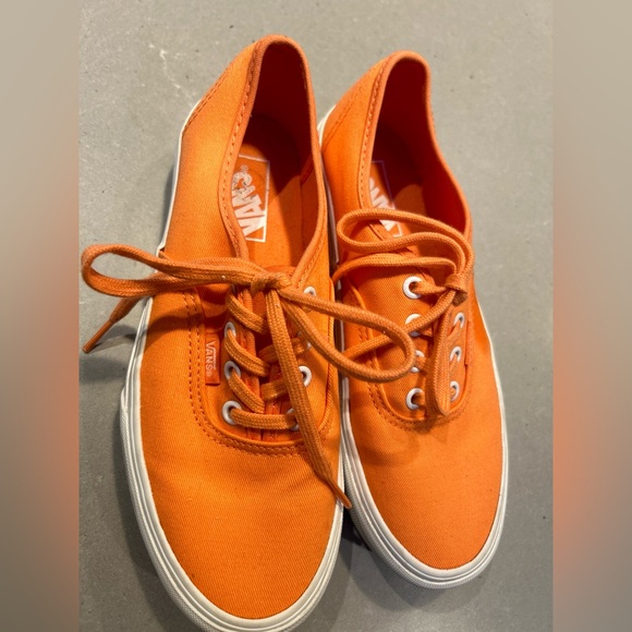 Vans off the Wall skate shoes women’s US 7.5, men’s 6 orange lace-up shoes, NWOT - Picture 4 of 12